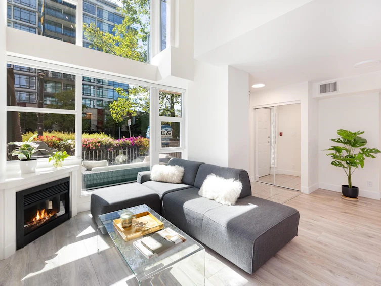 TH8-168 E Esplanade Avenue, North Vancouver, BC, V7L 4X8 - 6