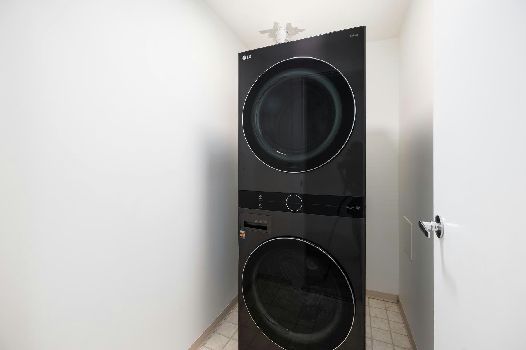 TH8-168 E Esplanade Avenue, North Vancouver, BC, V7L 4X8 - 23