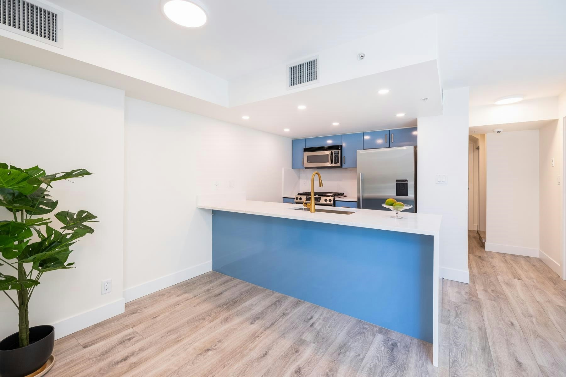 TH8-168 E Esplanade Avenue, North Vancouver, BC, V7L 4X8 - 14