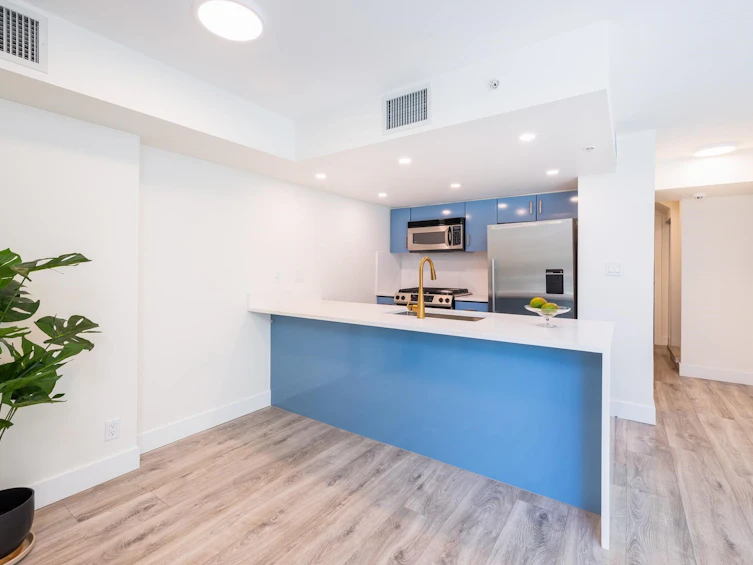 TH8-168 E Esplanade Avenue, North Vancouver, BC, V7L 4X8 - 14