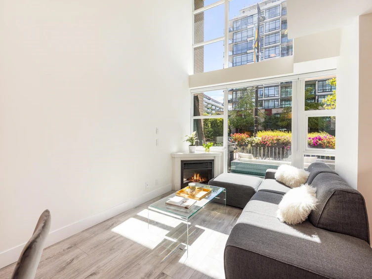 TH8-168 E Esplanade Avenue, North Vancouver, BC, V7L 4X8 - 7