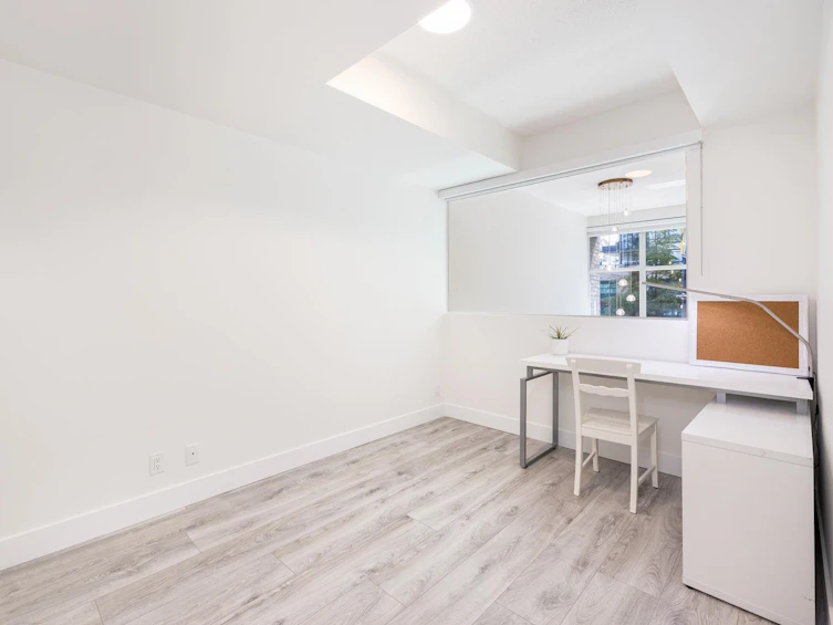 TH8-168 E Esplanade Avenue, North Vancouver, BC, V7L 4X8 - 22