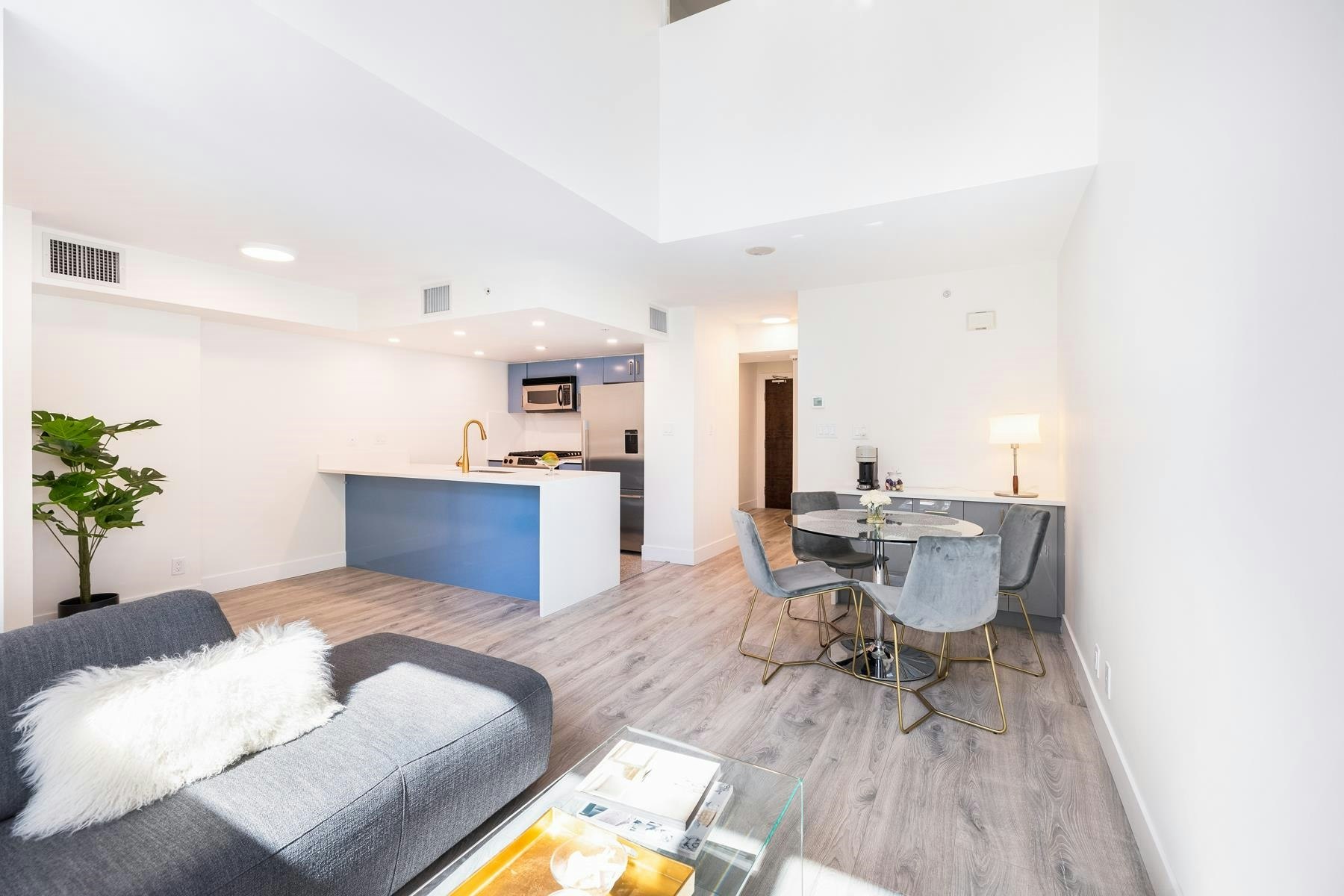TH8-168 E Esplanade Avenue, North Vancouver, BC, V7L 4X8 - 9