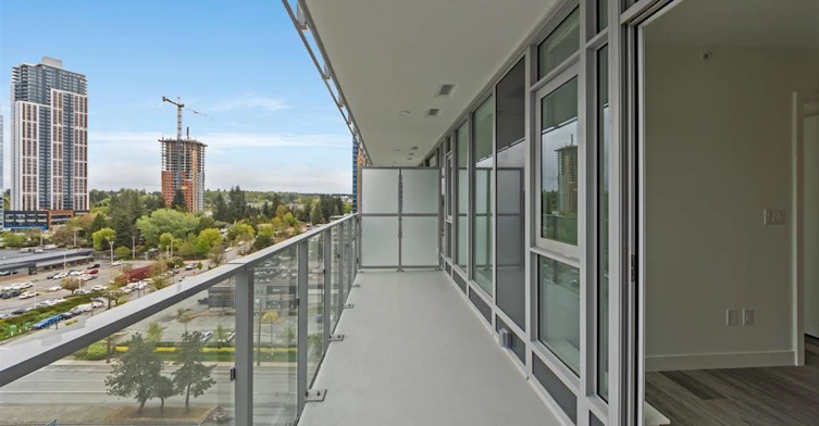 12XX-9675 King George Boulevard, Surrey, BC, V3T 2V3 - 10