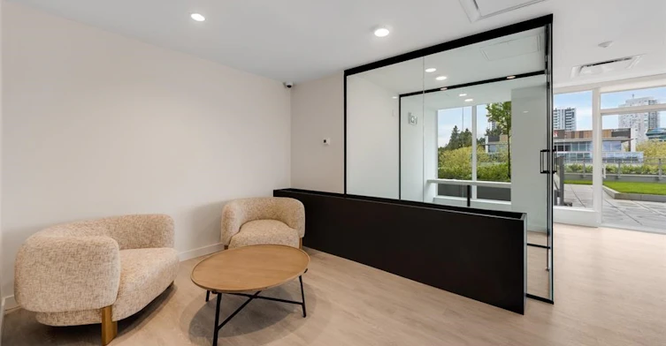12XX-9675 King George Boulevard, Surrey, BC, V3T 2V3 - 13