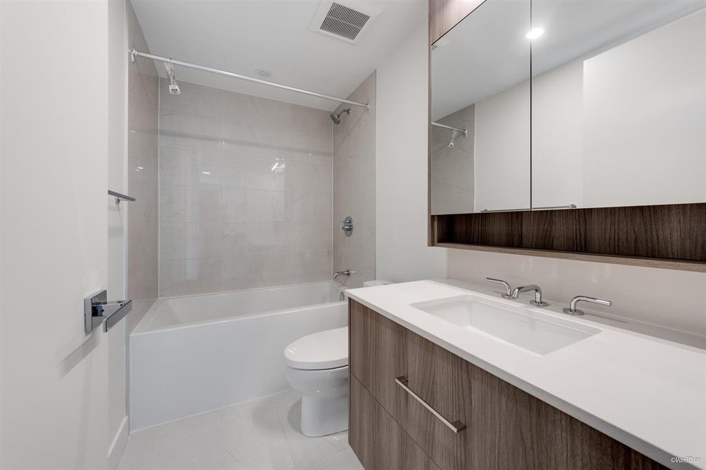 12XX-9675 King George Boulevard, Surrey, BC, V3T 2V3 - 7
