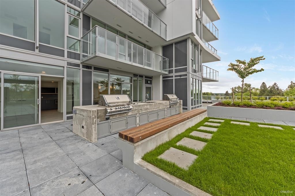 12XX-9675 King George Boulevard, Surrey, BC, V3T 2V3 - 17