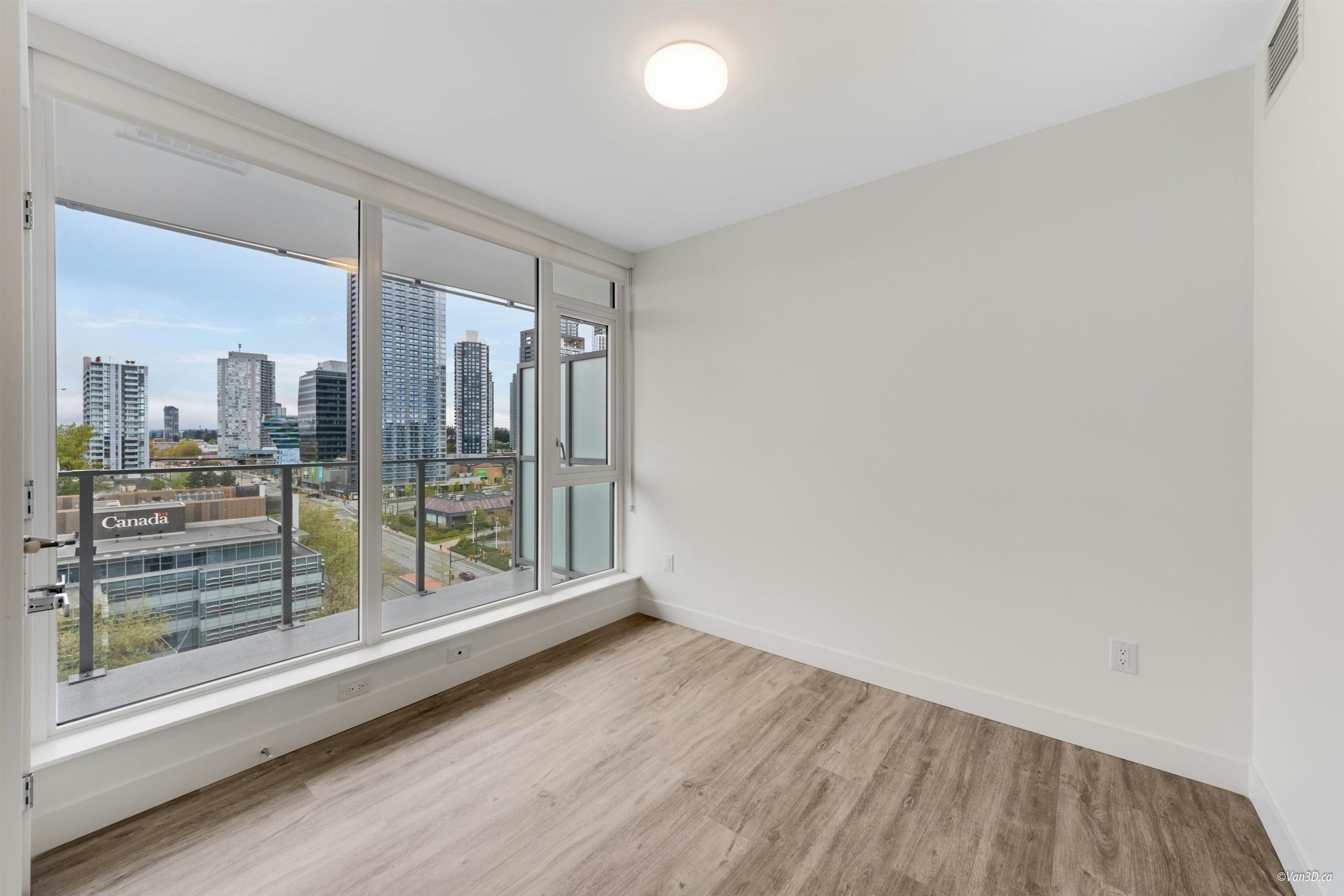12XX-9675 King George Boulevard, Surrey, BC, V3T 2V3 - 5
