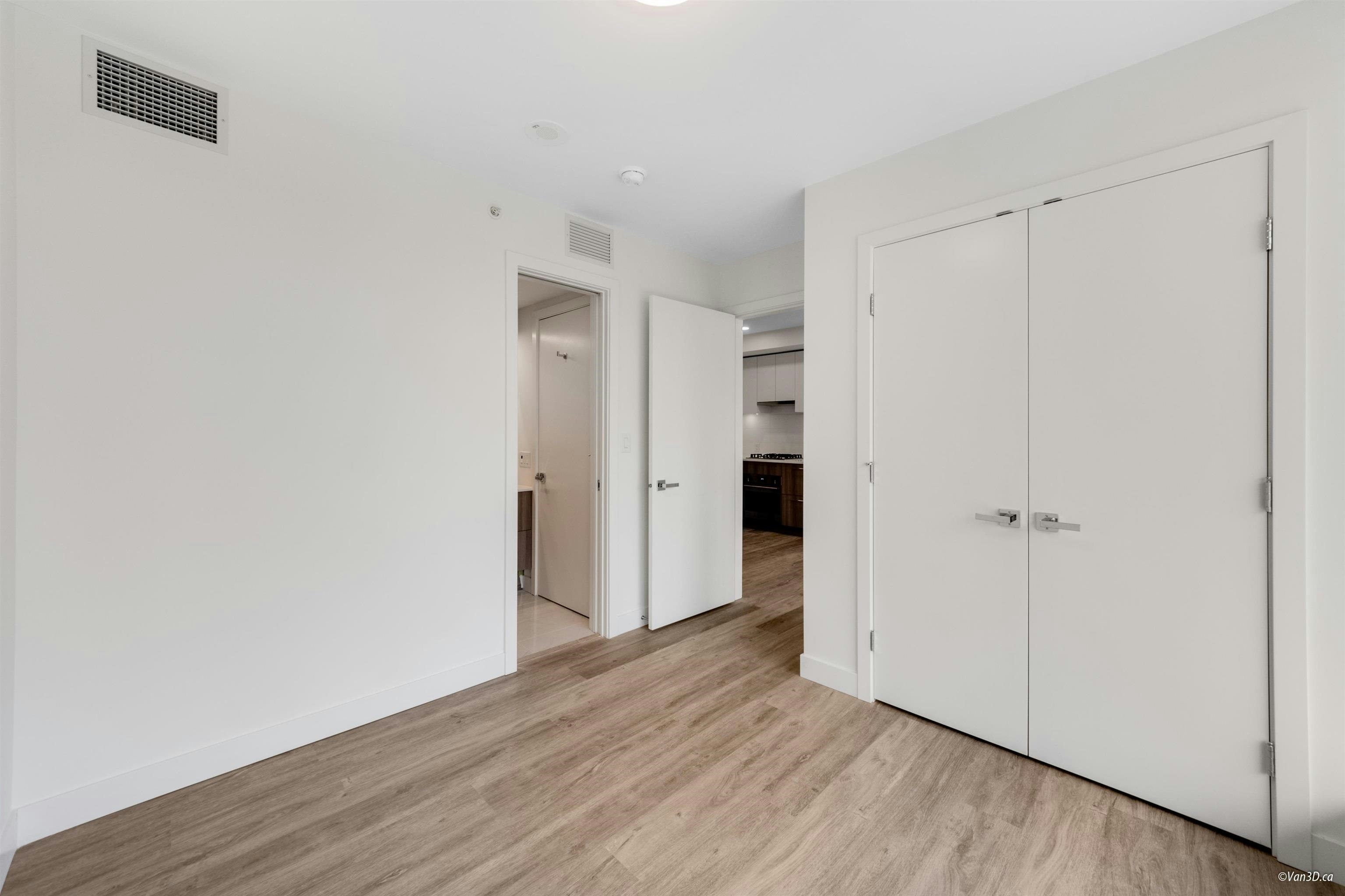 12XX-9675 King George Boulevard, Surrey, BC, V3T 2V3 - 6
