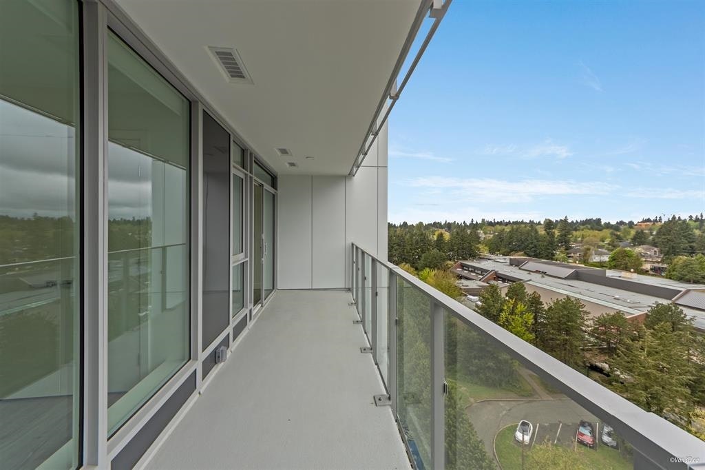 12XX-9675 King George Boulevard, Surrey, BC, V3T 2V3 - 12