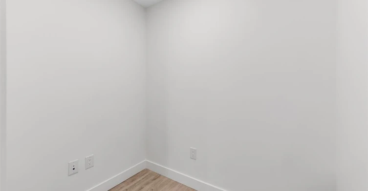 12XX-9675 King George Boulevard, Surrey, BC, V3T 2V3 - 9