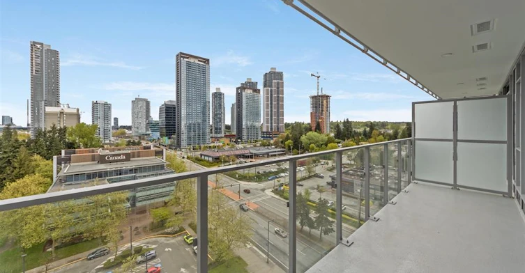 12XX-9675 King George Boulevard, Surrey, BC, V3T 2V3 - 11