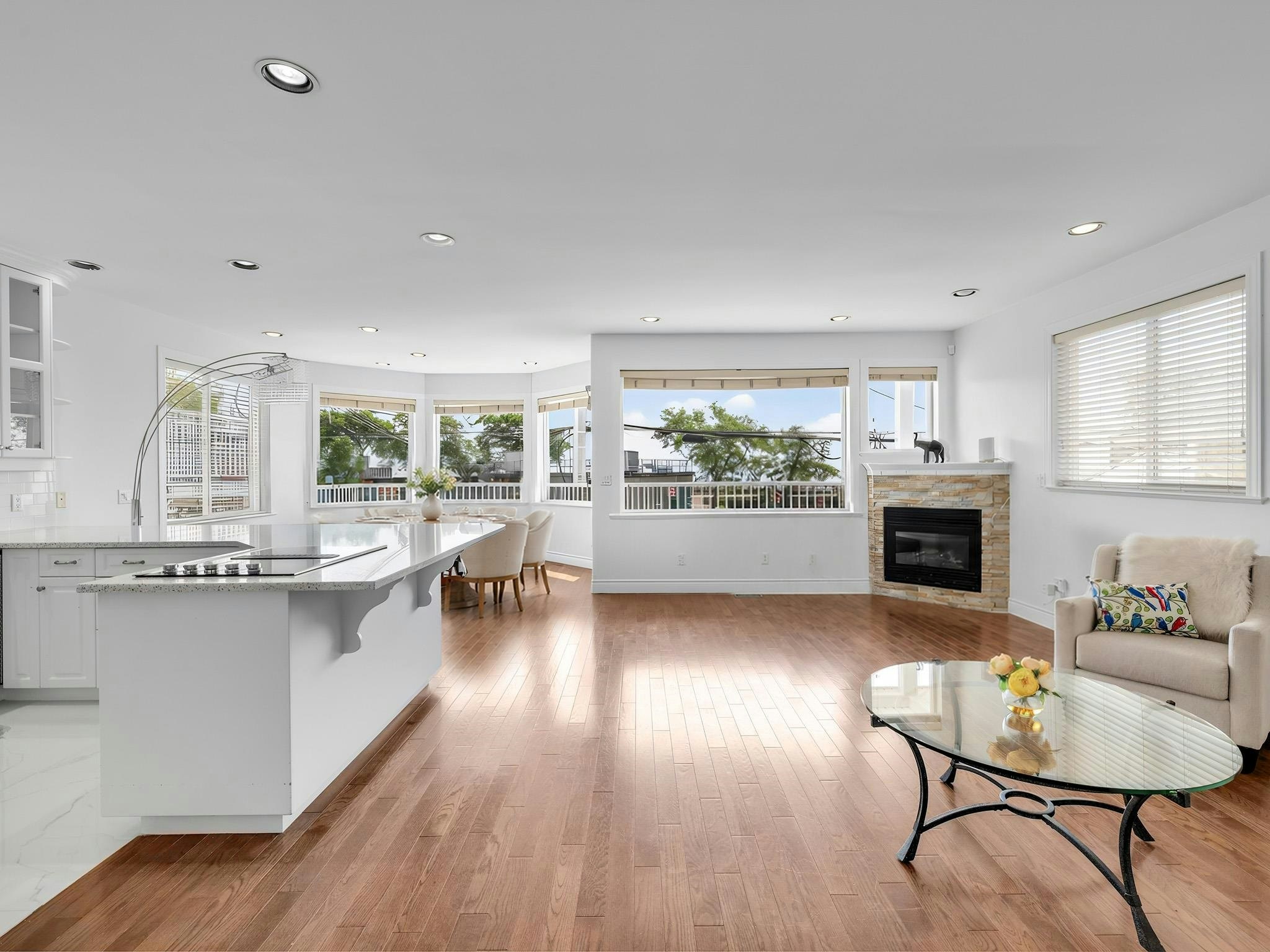 14763 Marine Drive - 5