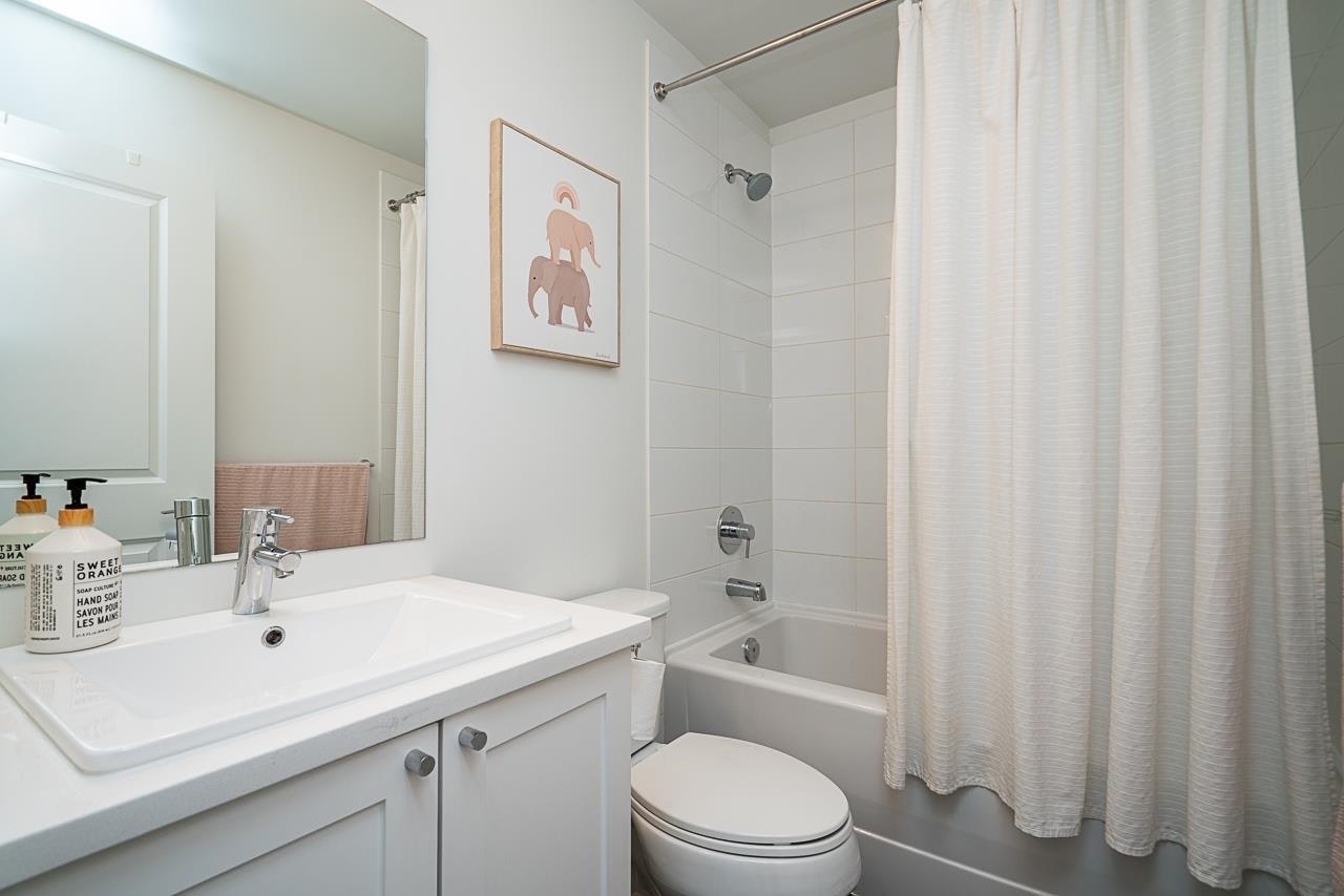 16337 15 Avenue, Surrey, BC, V4A 0C3 - 15