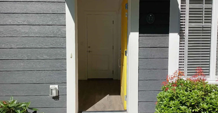 16337 15 Avenue, Surrey, BC, V4A 0C3 - 2