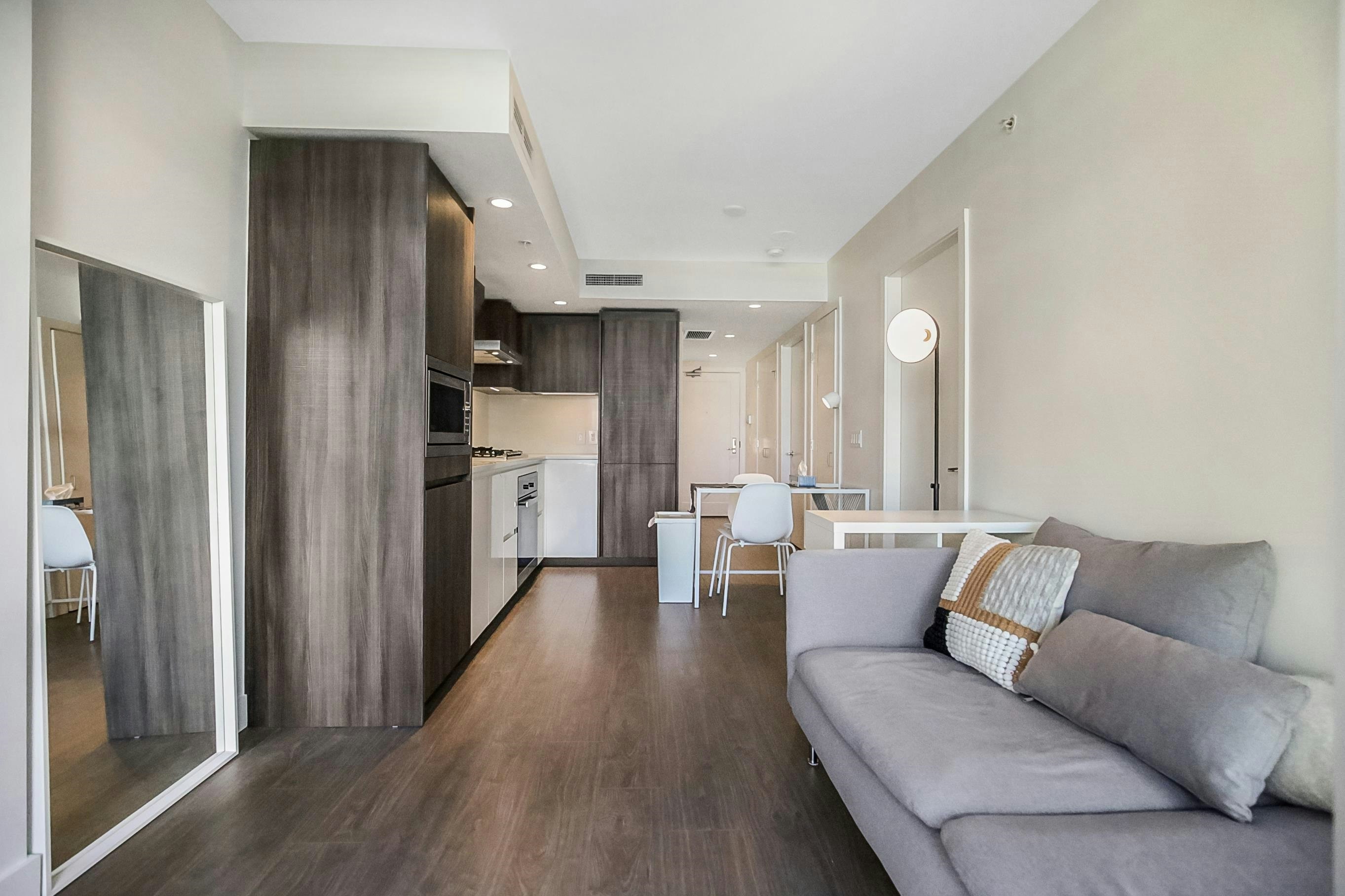 5xx-8133 Cook Road, Richmond, BC, V6Y 0L7 - 4
