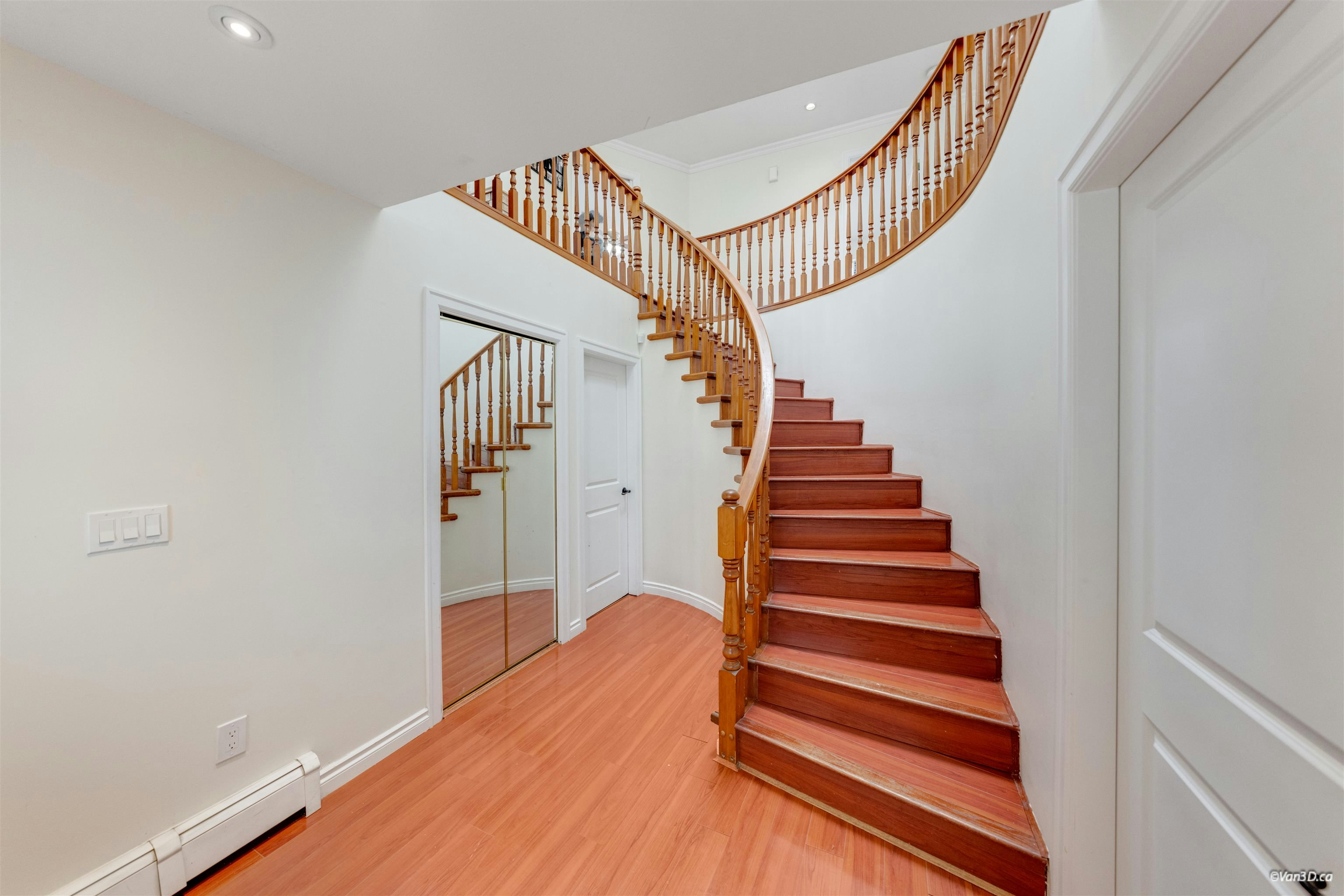 7069 144 Street, Surrey, BC, V3W 5S1