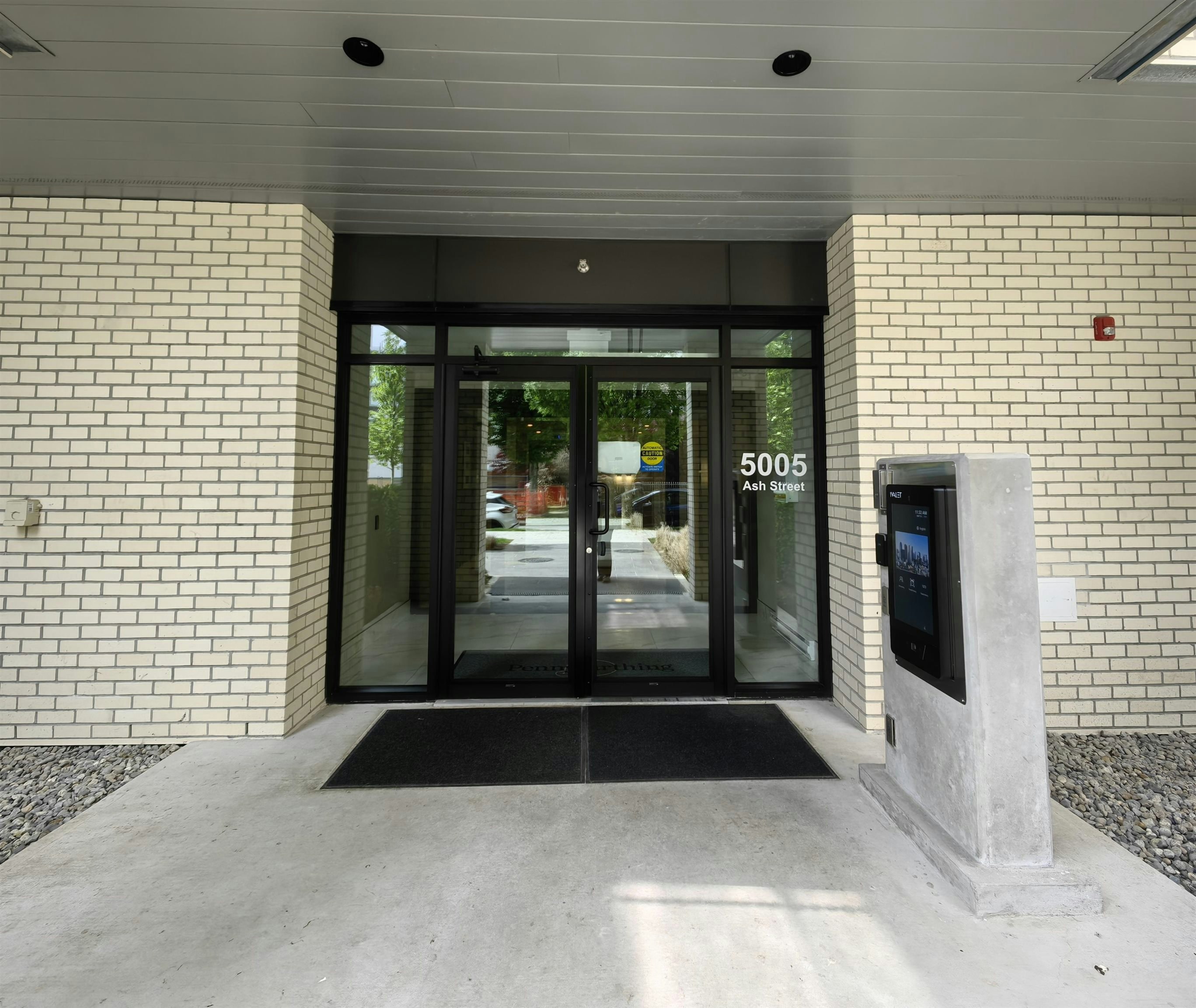 204-5005 Ash Street, Vancouver, BC, V5Z 0K8 - 4