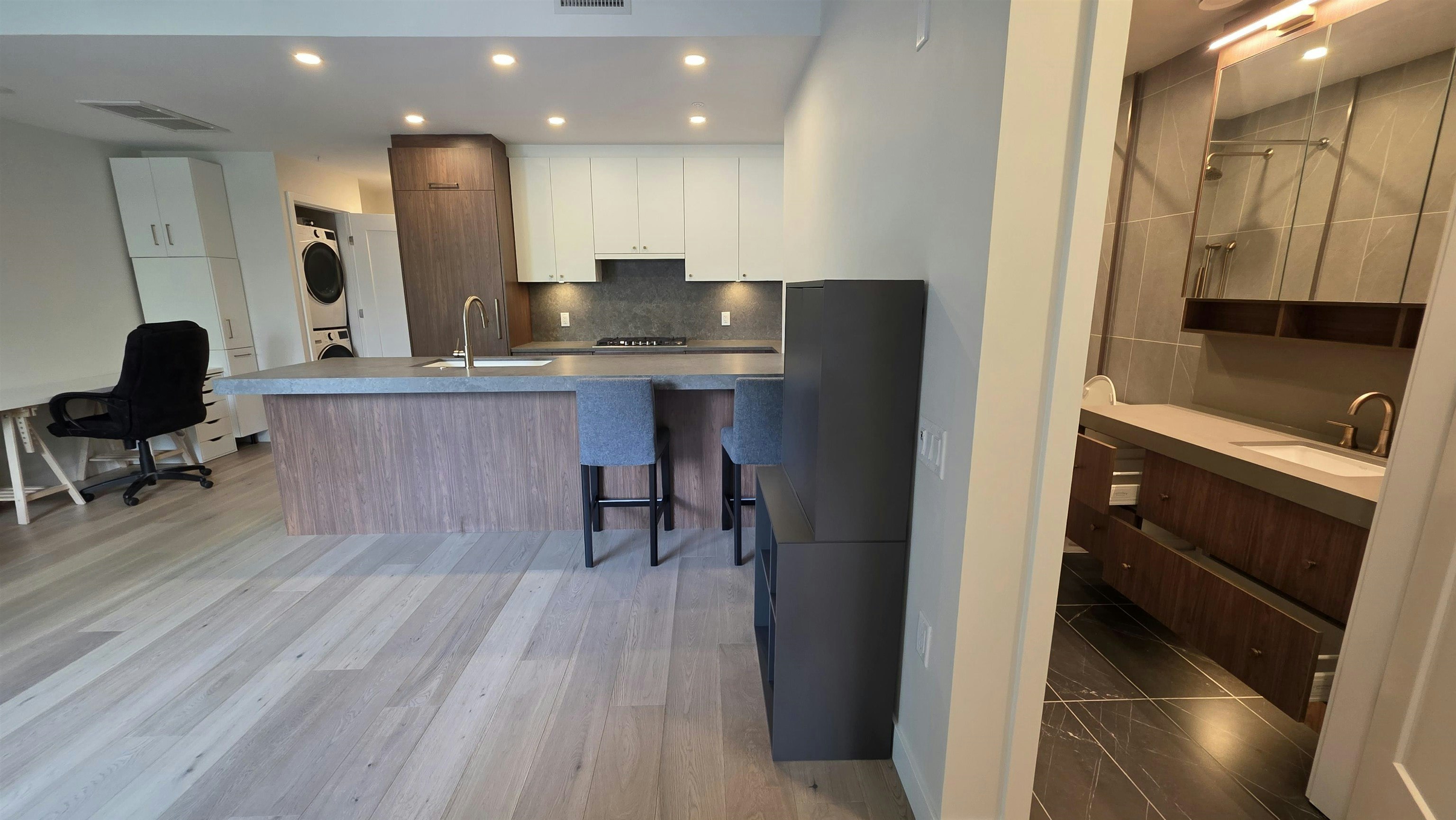 204-5005 Ash Street, Vancouver, BC, V5Z 0K8 - 7