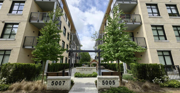 204-5005 Ash Street, Vancouver, BC, V5Z 0K8 - 2