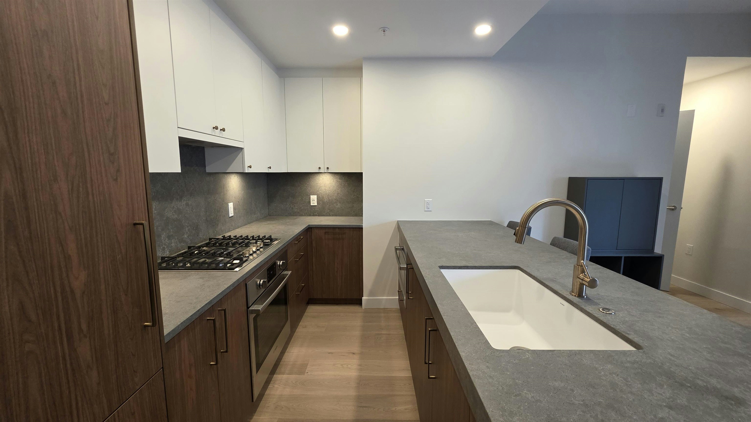 204-5005 Ash Street, Vancouver, BC, V5Z 0K8 - 16