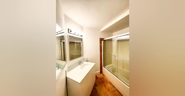 Ground Level, Mathers Avenue, West Vancouver, BC, V7T 2G2 - 6