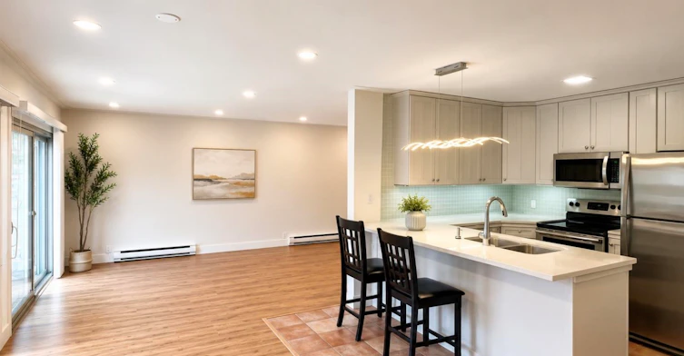 Ground Level, Mathers Avenue, West Vancouver, BC, V7T 2G2 - 4