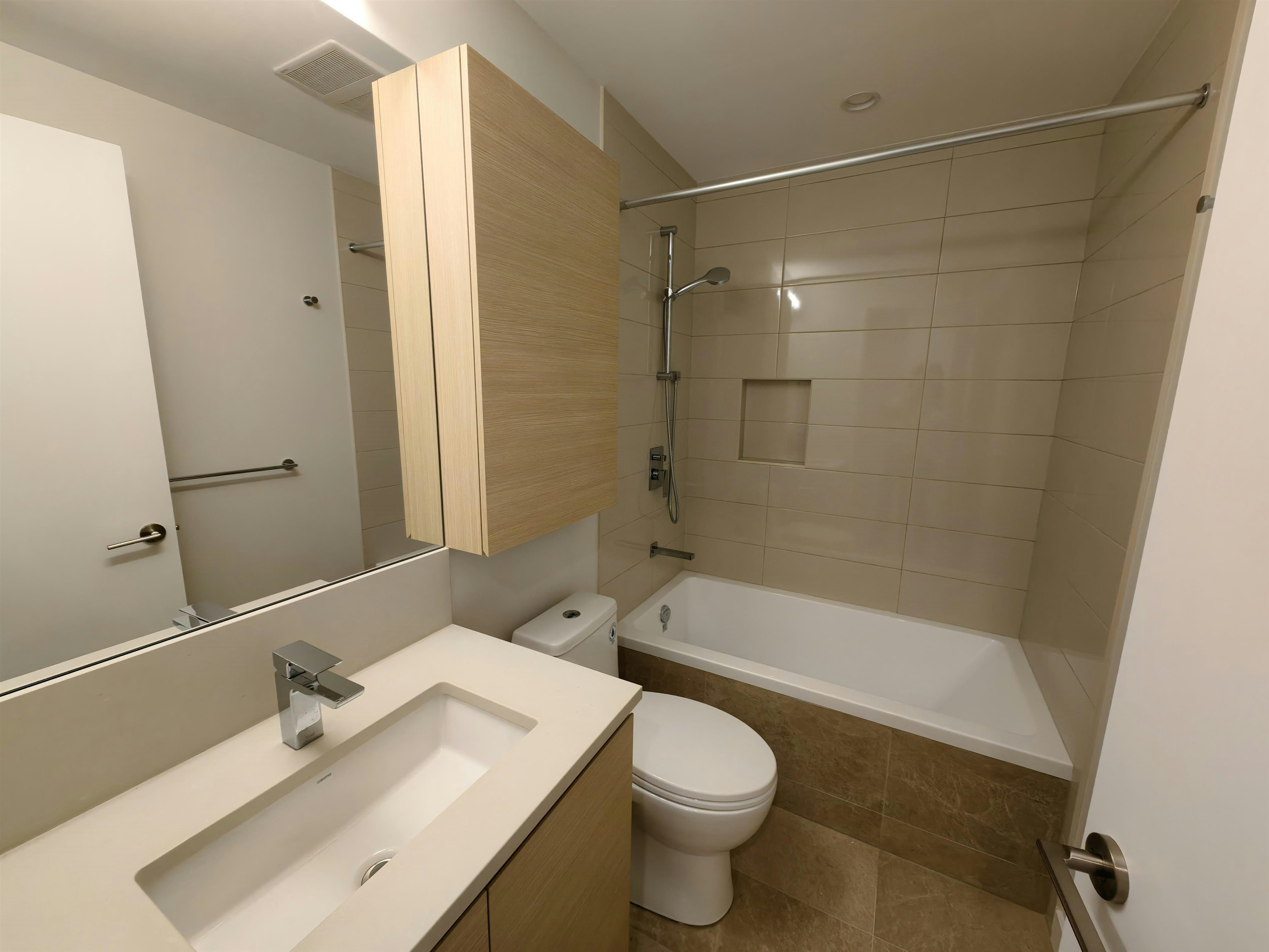 1110-2186 Gilmore Avenue, Burnaby, BC, V5C 0N7 - 2