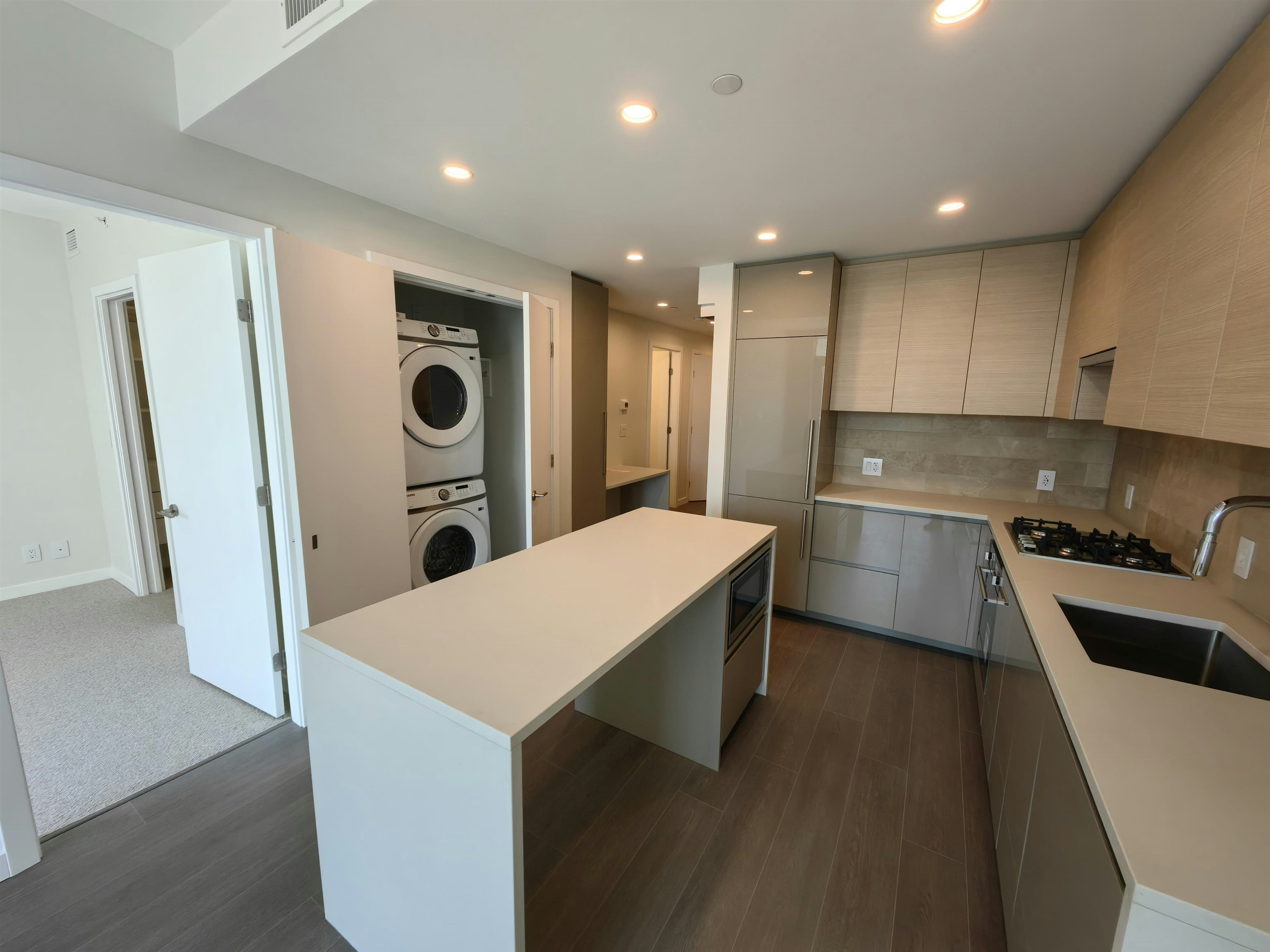 1110-2186 Gilmore Avenue, Burnaby, BC, V5C 0N7