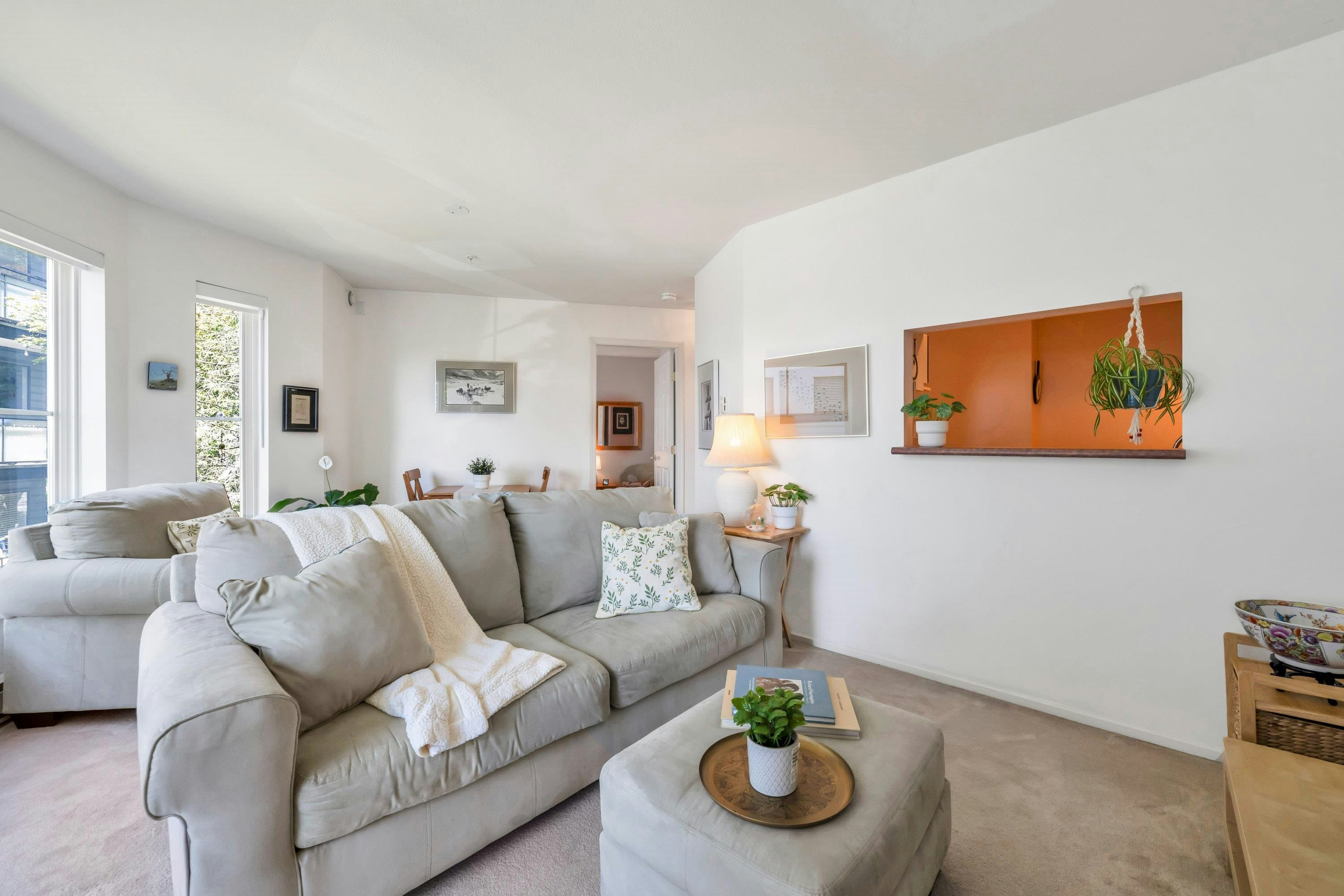 206-245 St. Davids Avenue, North Vancouver, BC, V7L 3N9