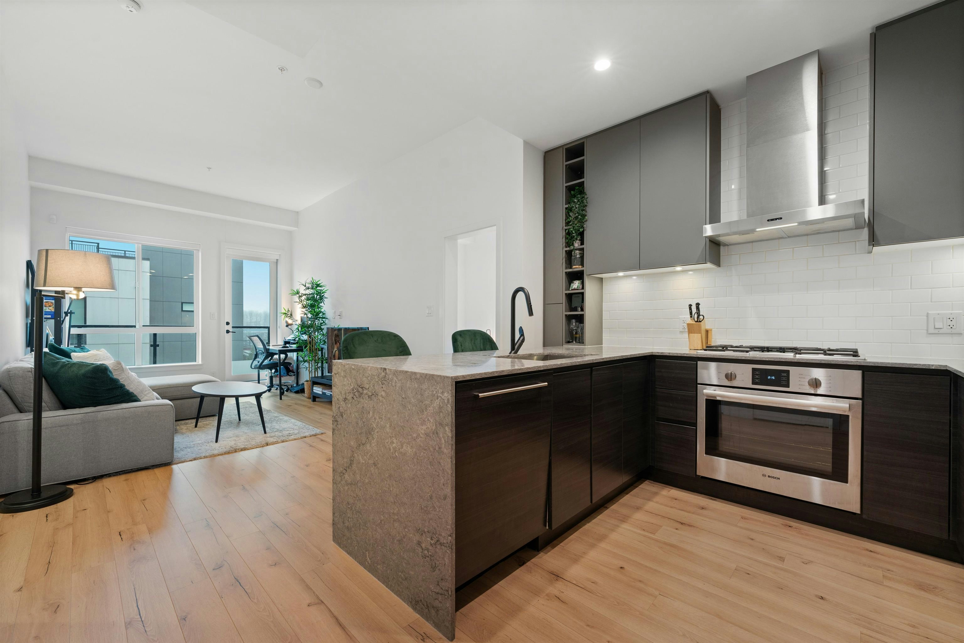 621-3131 Murray Street, Port Moody, BC, V3H 0L9 - 3