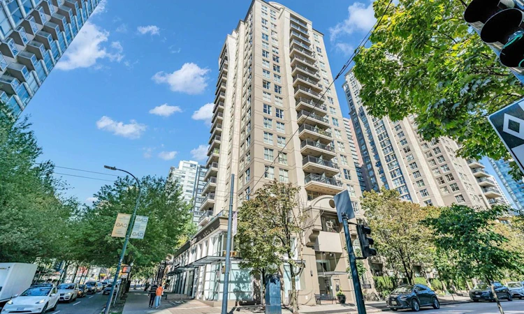 603-989 Richards Street