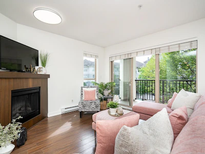 D311-8929 202 Street - 3