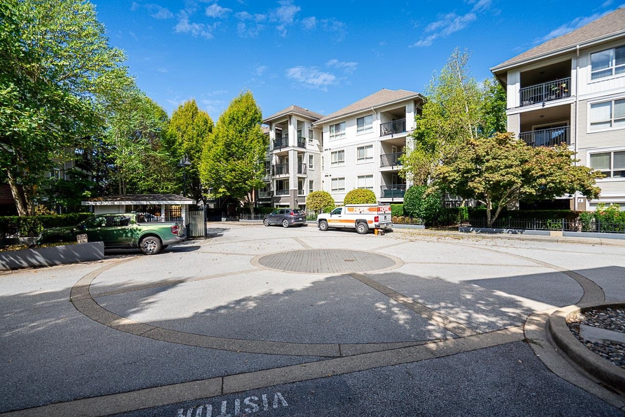 D311-8929 202 Street - 2