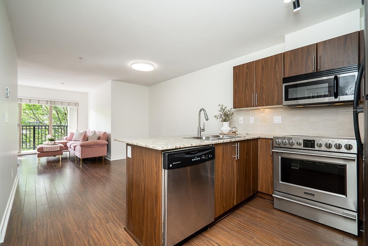 D311-8929 202 Street - 3