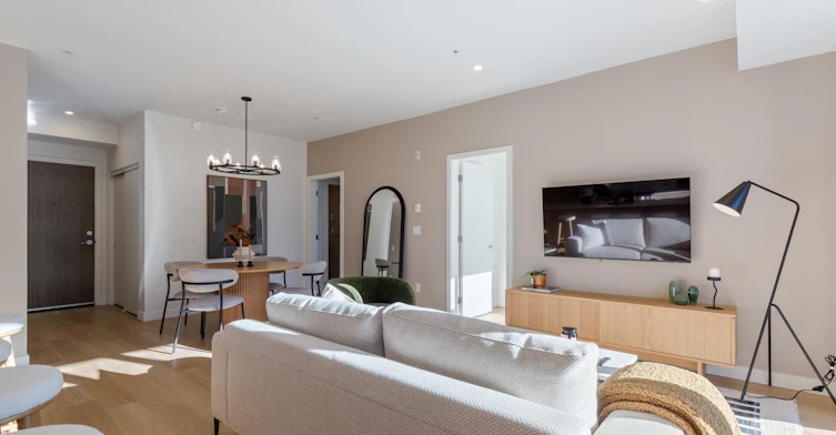 205-32110 Hillcrest Avenue, Abbotsford, BC, V2T 1S4 - 16