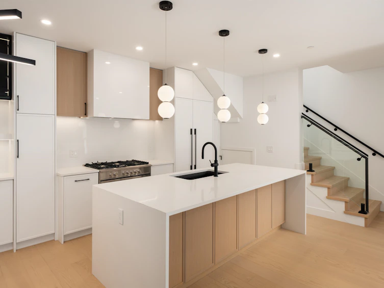 1-5969 Granville Street, Vancouver, BC, V6M 3C9 - 8