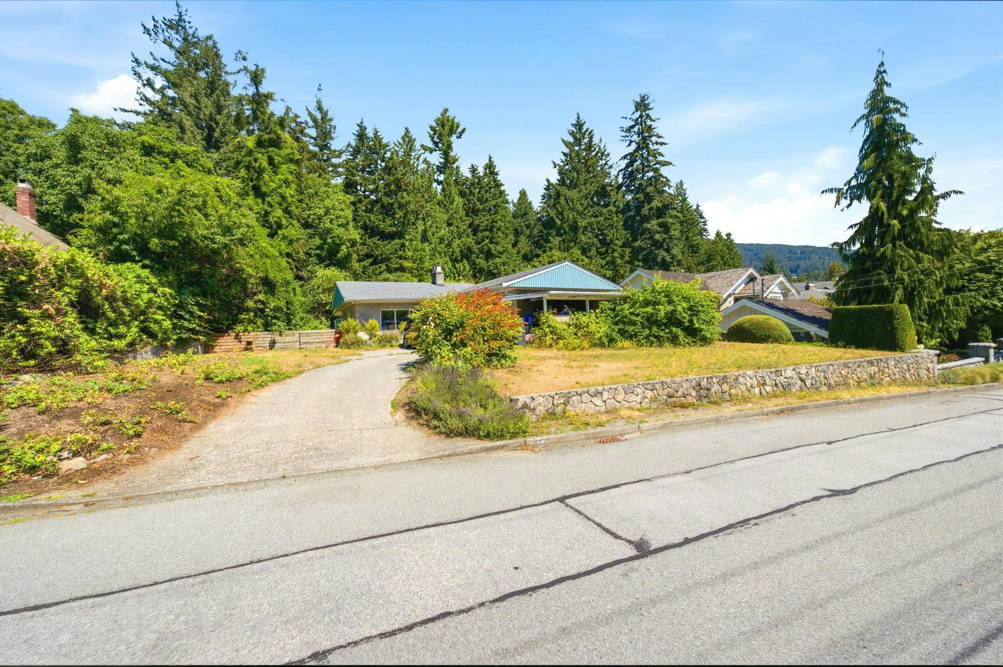 3922 Sunnycrest Drive - 5