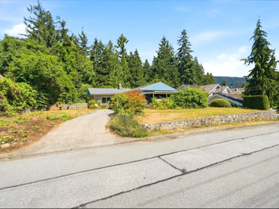 3922 Sunnycrest Drive - 5