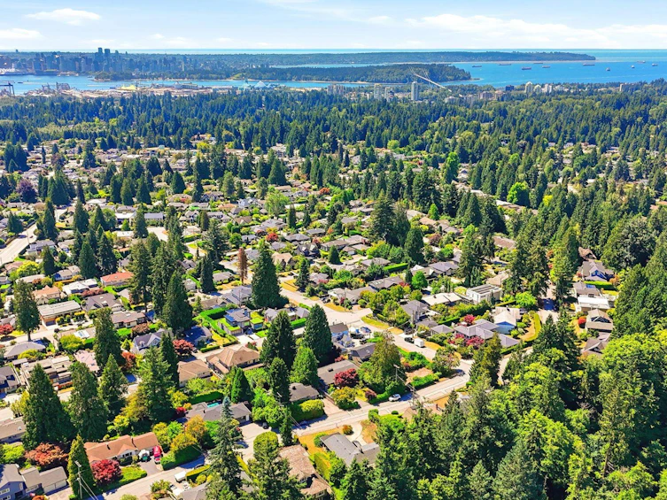 3922 Sunnycrest Drive, North Vancouver, BC, V7R 3C9 - 13