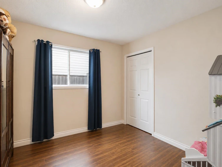 2717 Dehavilland Court, Abbotsford, BC, V2T 5L3 - 5