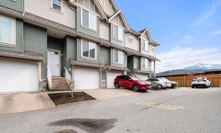 28-6498 Southdowne Place