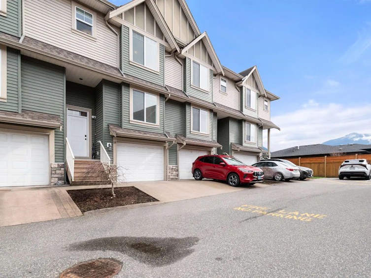28-6498 Southdowne Place, Chilliwack, BC, V2R 0K3