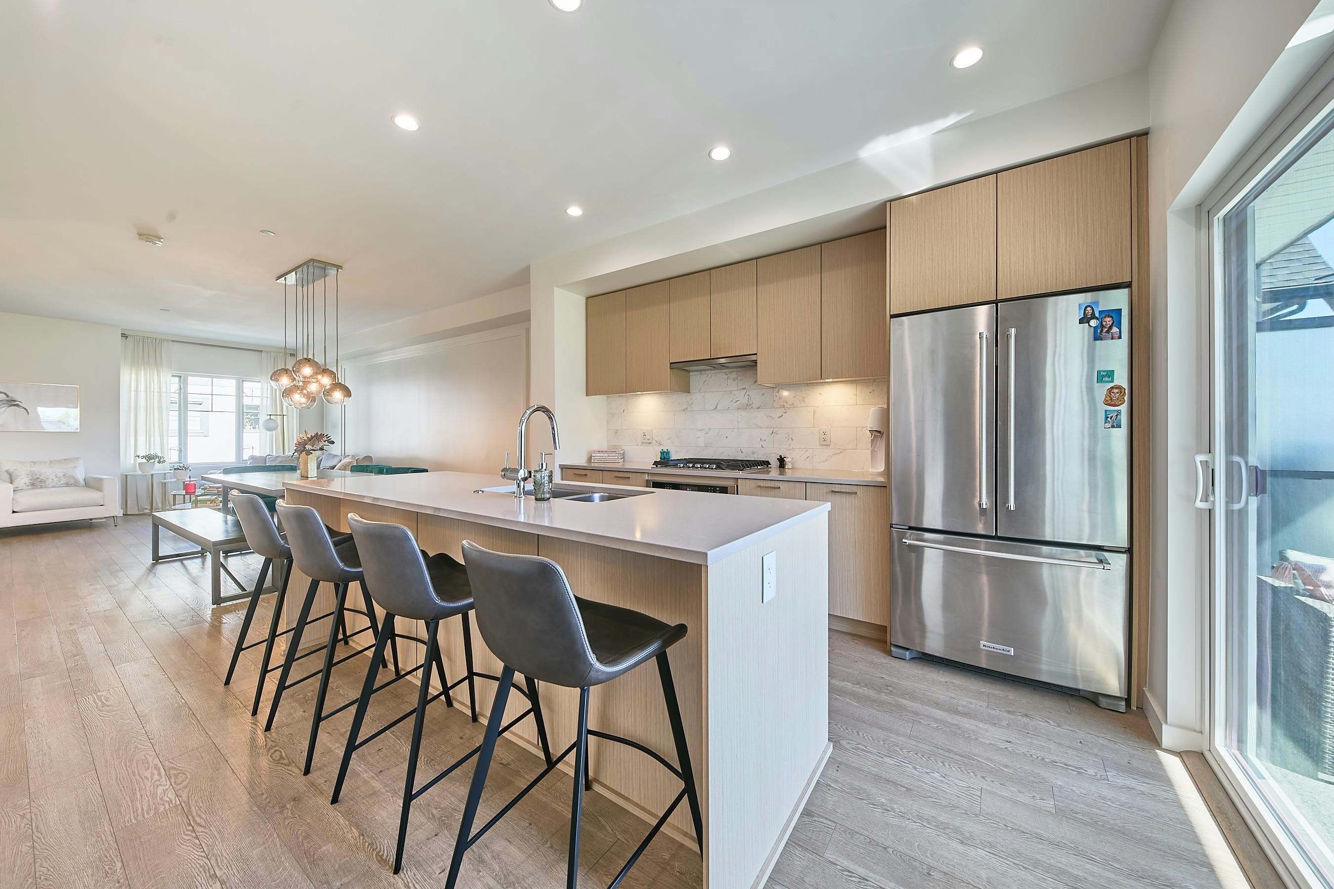 204-19451 Sutton Avenue, Pitt Meadows, BC, V3Y 0G6