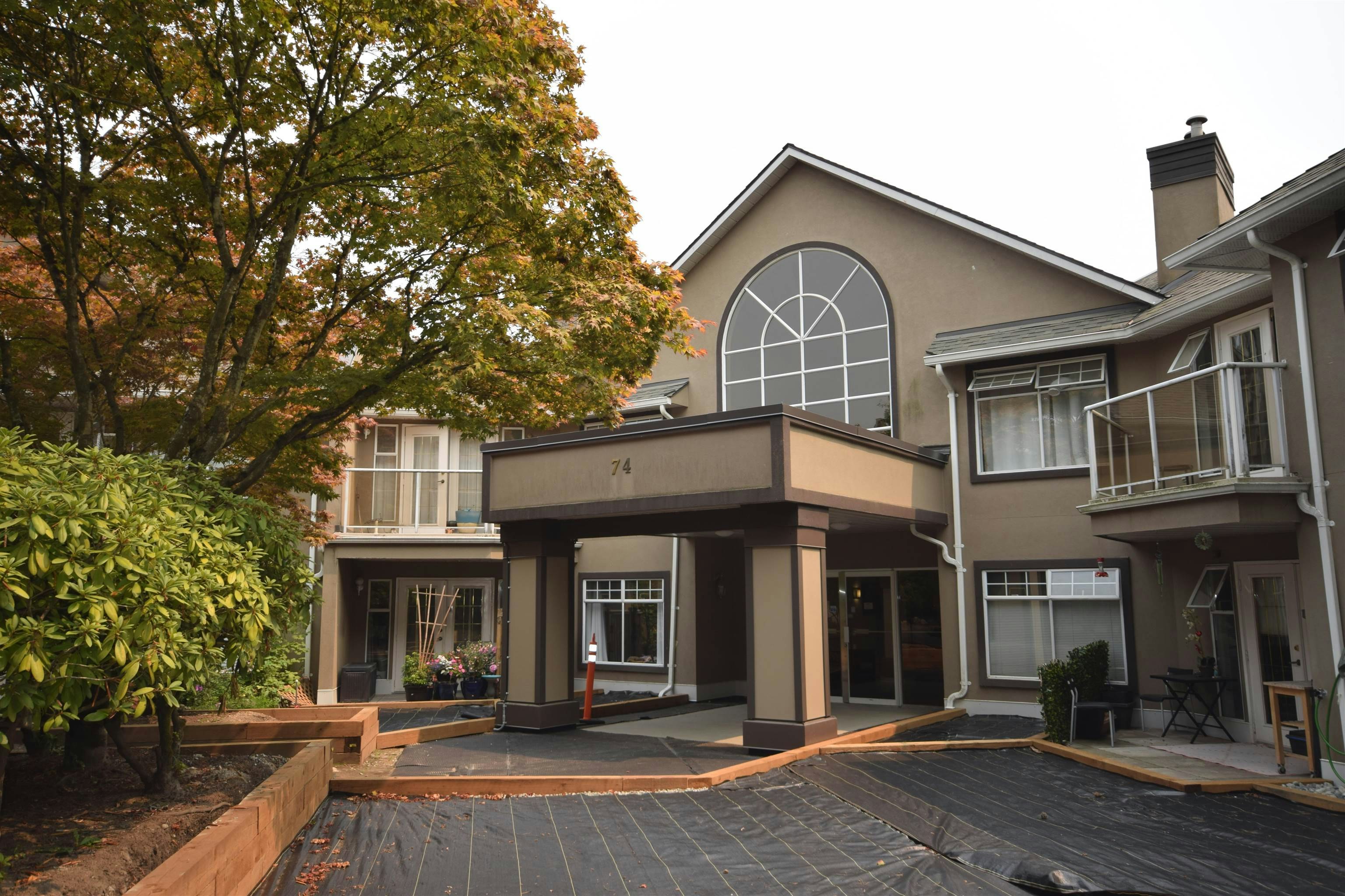 210-74 Miner Street, New Westminster, BC, V3L 5N6