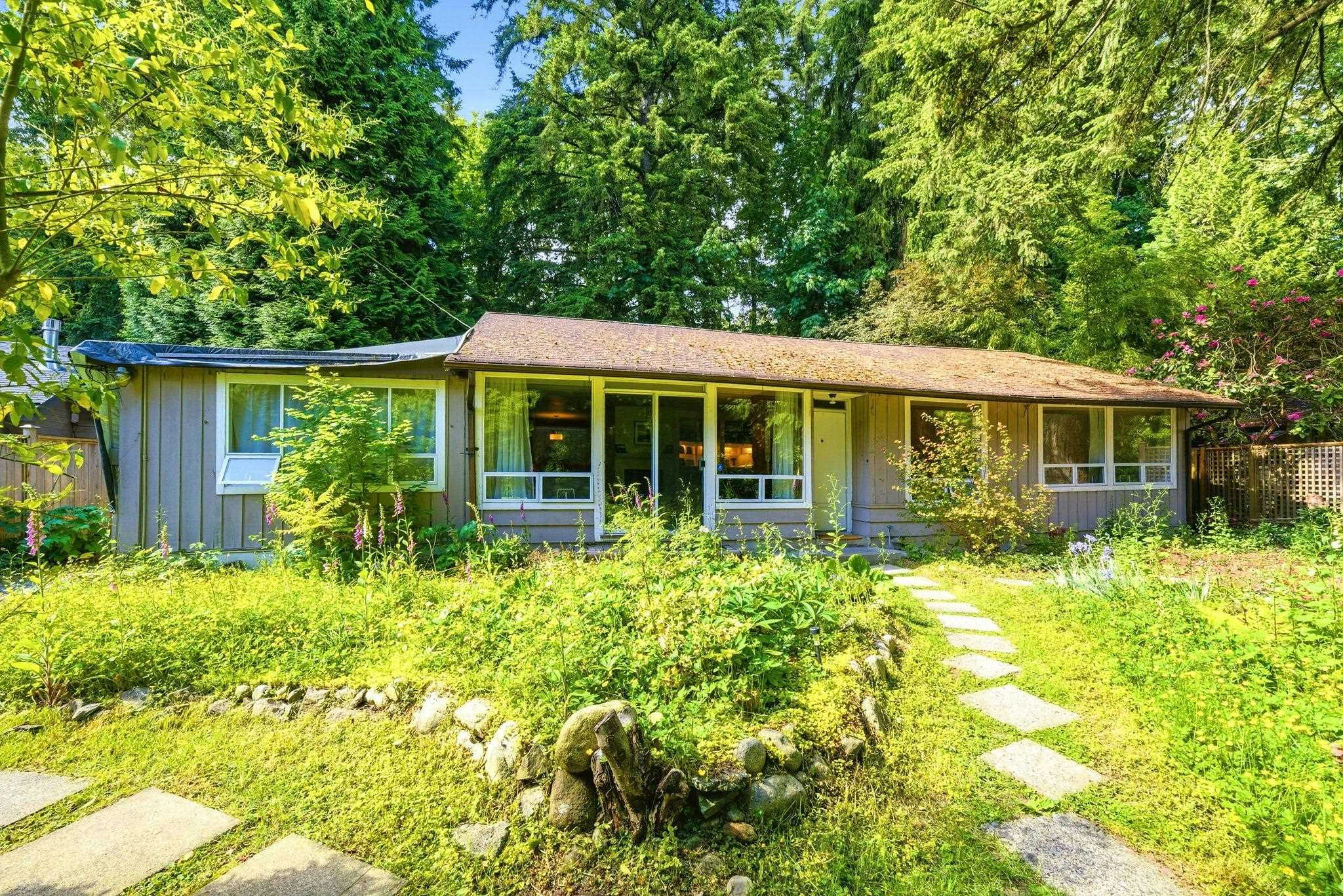 1463 Avonlynn Crescent, North Vancouver, BC, V7J 2V2