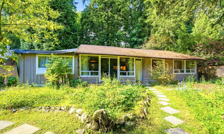 1463 Avonlynn Crescent