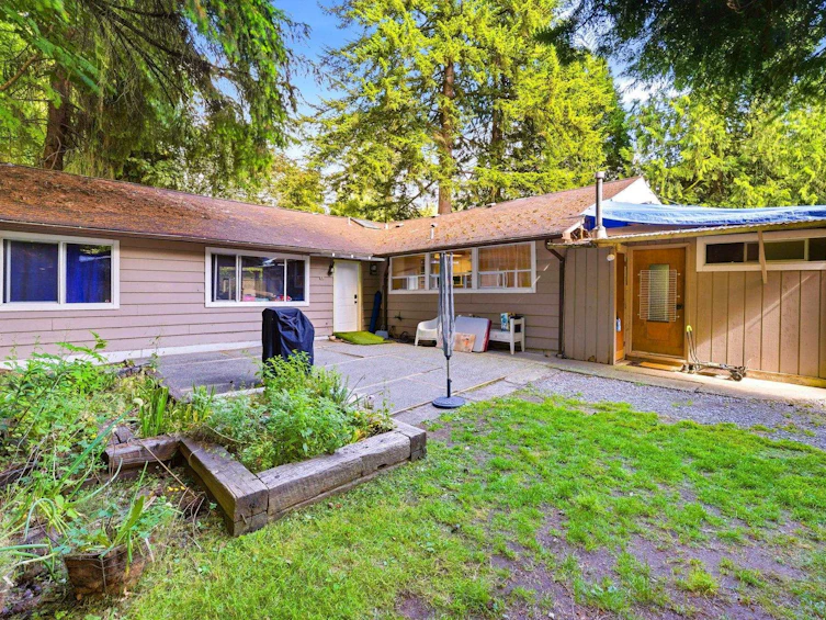 1463 Avonlynn Crescent, North Vancouver, BC, V7J 2V2 - 13