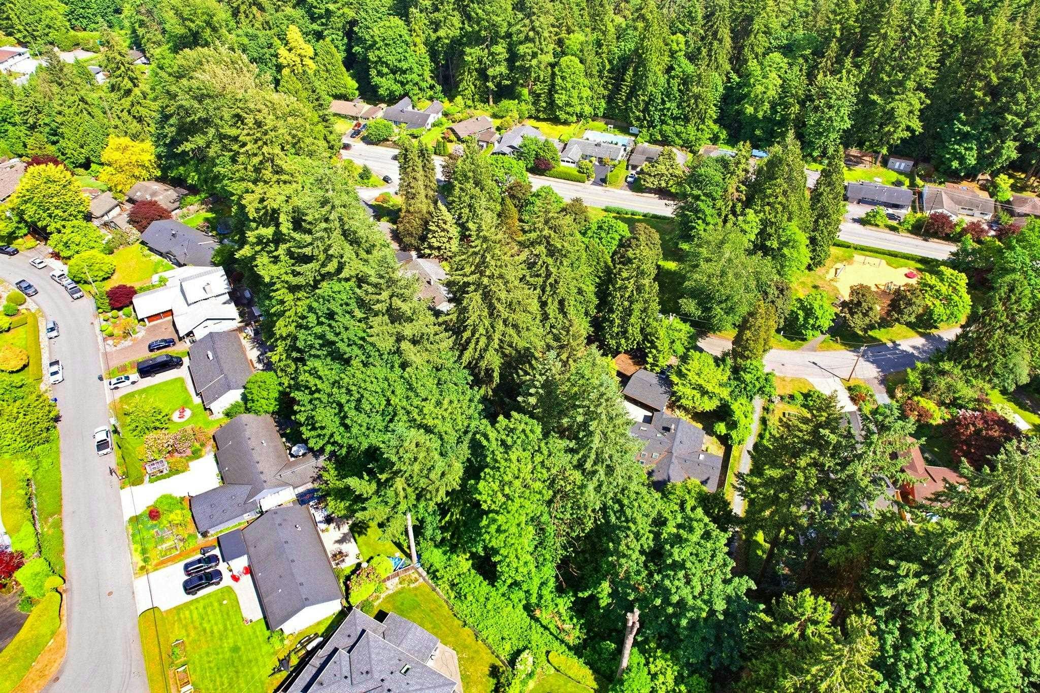 1463 Avonlynn Crescent, North Vancouver, BC, V7J 2V2 - 21