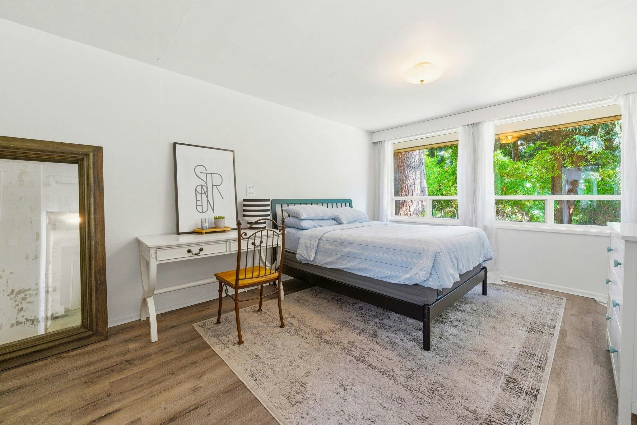 1463 Avonlynn Crescent, North Vancouver, BC, V7J 2V2 - 11